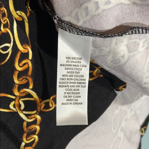 New Directions Julianna Chain Gang Button Up Down - Picture 5 of 5